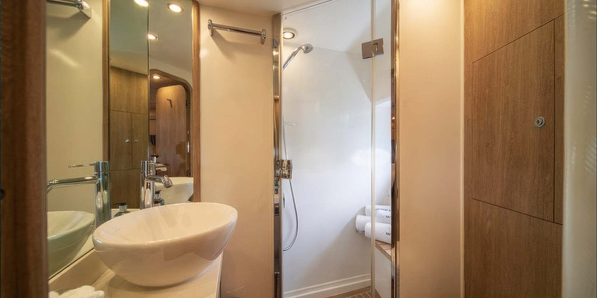 Аренда яхты Princess 62 DIAL в Миконосе